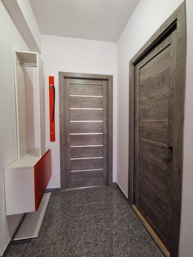 Orange Apartment-Brilliant Apartments Constanta Exterior photo