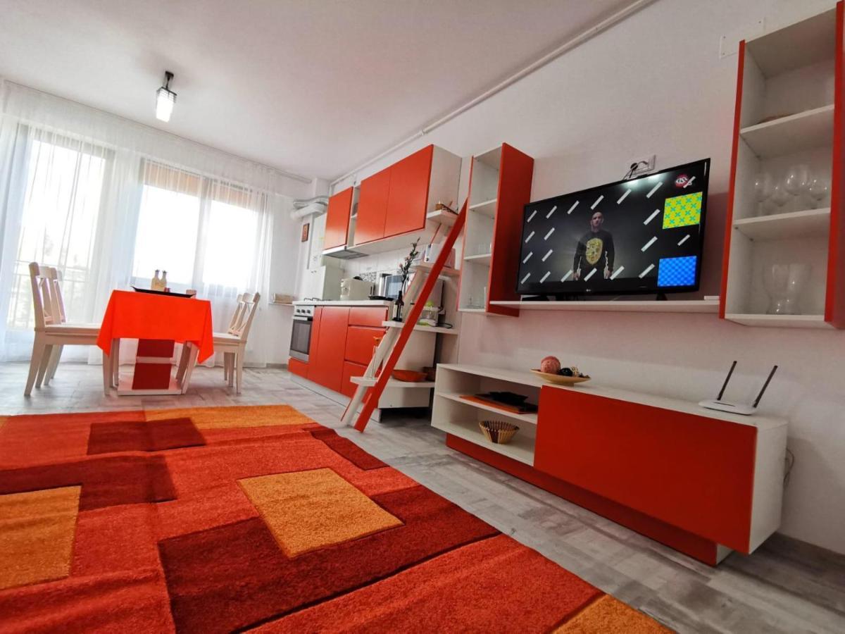 Orange Apartment-Brilliant Apartments Constanta Exterior photo