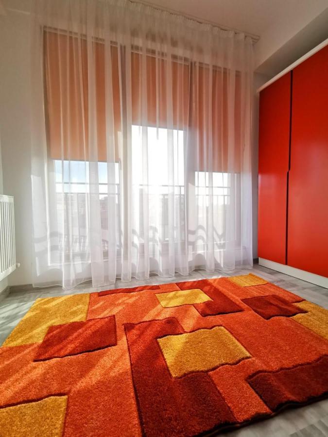 Orange Apartment-Brilliant Apartments Constanta Exterior photo